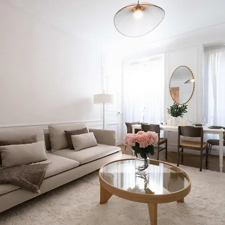 公寓 Golden Triangle 3br Haussmann Champs-elysees