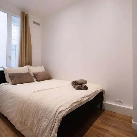Golden Triangle 3br Haussmann Champs-elysees 公寓 巴黎