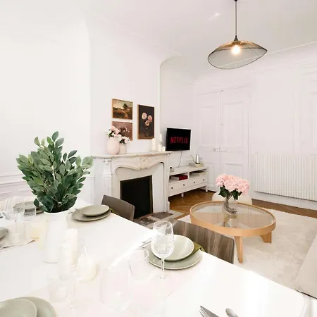 公寓 Golden Triangle 3br Haussmann Champs-elysees