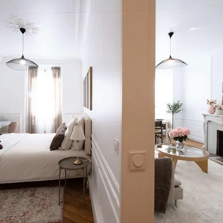 Golden Triangle 3br Haussmann Champs-elysees 公寓 *