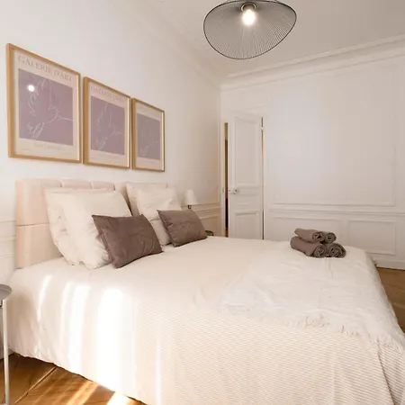 Golden Triangle 3br Haussmann Champs-elysees 公寓 巴黎